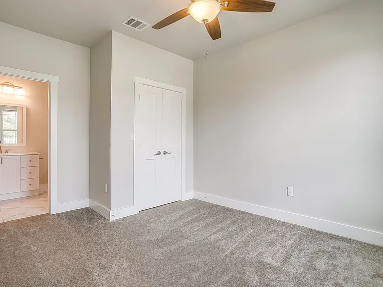 2716 Forest Park Blvd — Photo 27