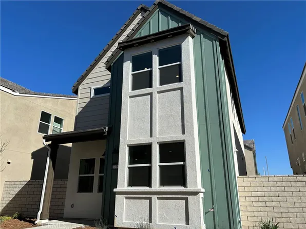 27385 Snow Creek Pl, Valencia, CA 91381