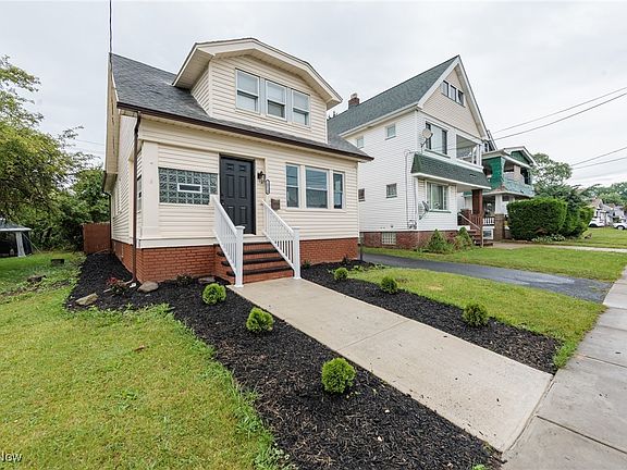 3rd image of 10310 Thrush Ave
