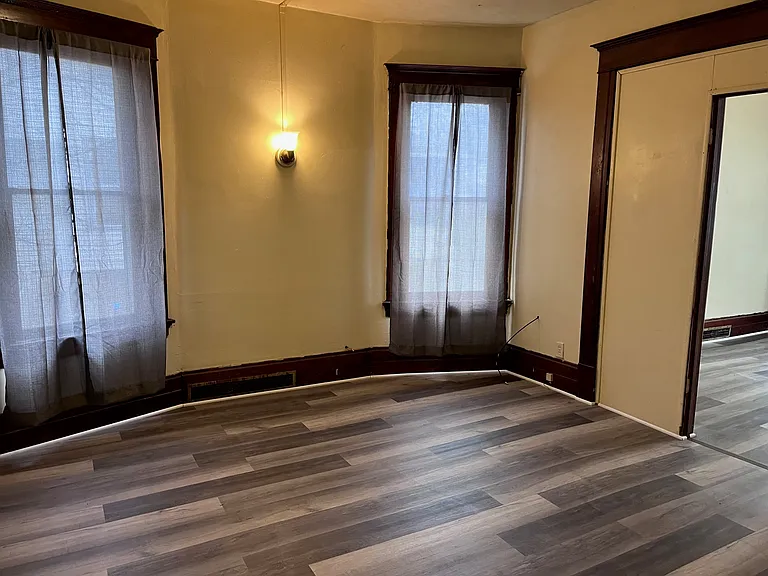 326 Western Ave #2 — Photo 4
