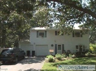 96 N Coleman Rd, Centereach, NY 11720