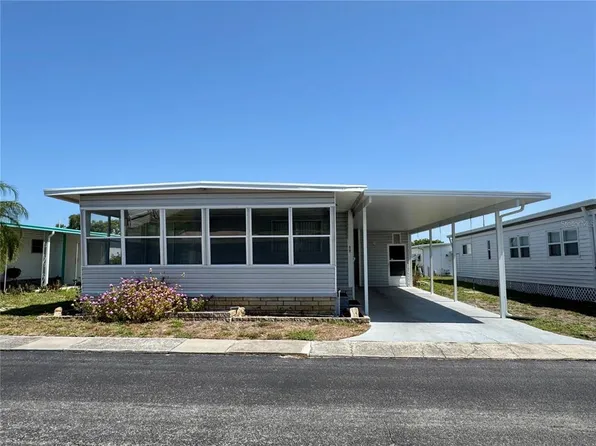 99 Pindo Palm St E, Largo, FL 33770