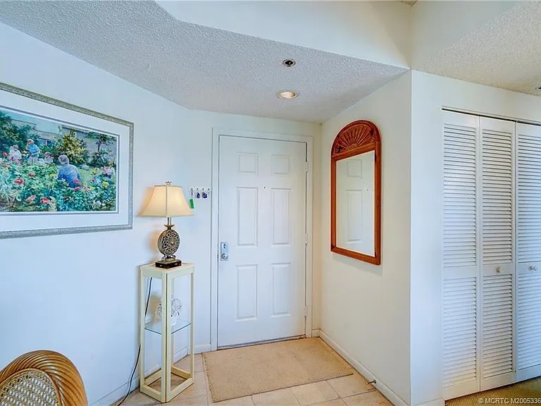 221 NE Plantation Rd #407 — Photo 19