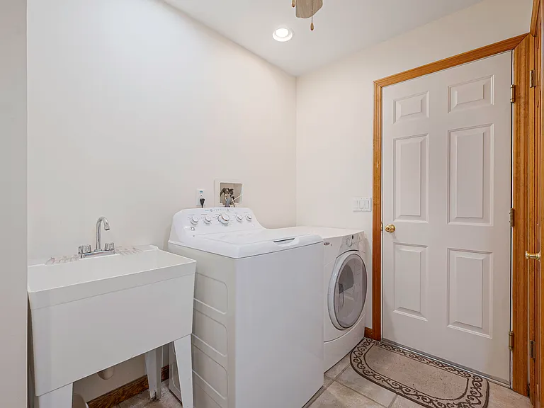 6 Bay Dr — Photo 18