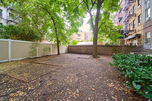 Rented by Living New York | media 7