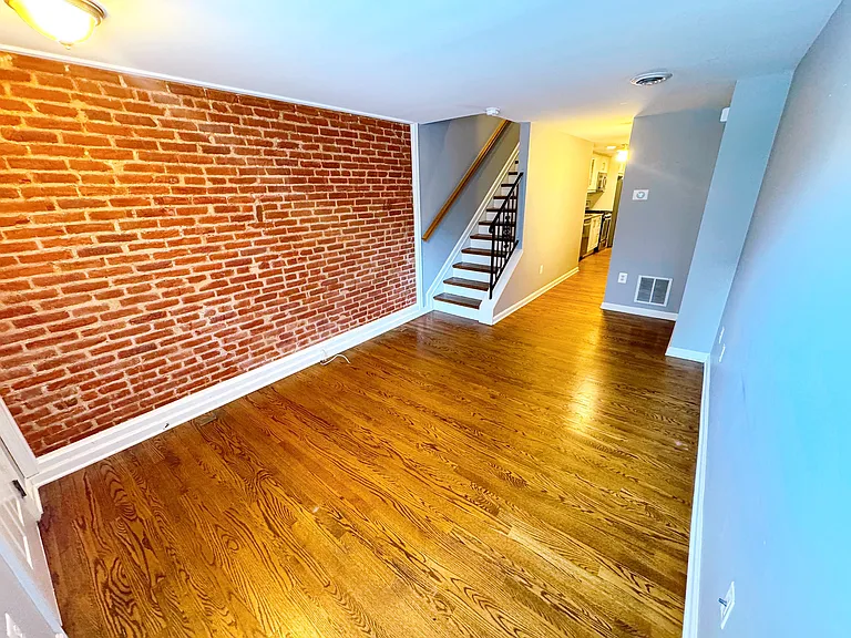 2503 Eastern Ave — Photo 5