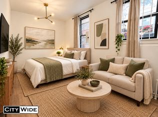 200 Prince St APT 1F, New York, NY 10012