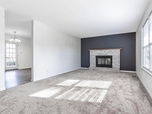 4th image of 311 Williamsburg Ln NW