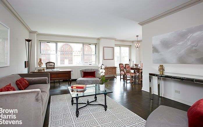1st image of 150 E 69th St #10D