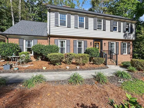 311 Balsam Dr, Lexington, NC 27292