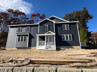 240 Highcrest Rd, Fall River, MA 02720