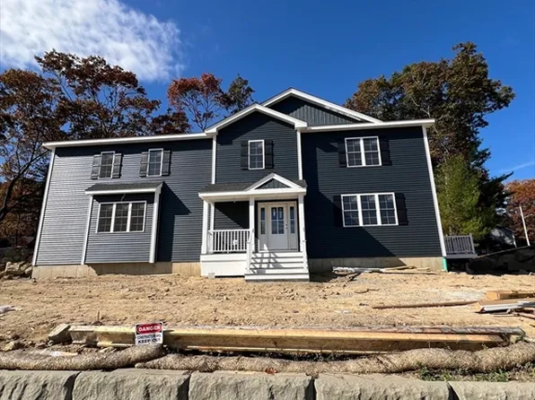 240 Highcrest Rd, Fall River, MA 02720