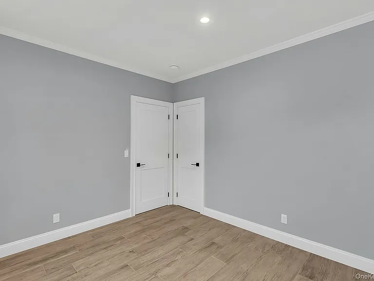 156 W Broadway #3 — Photo 16