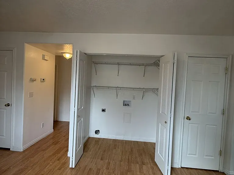 345 Randolph Ave #1 — Photo 9