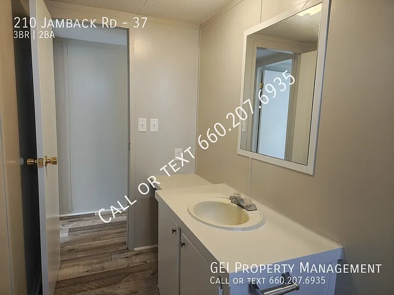 210 Jamback Rd #37 — Photo 21