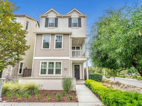 37475 Bay Crest Rd, Newark, CA 94560