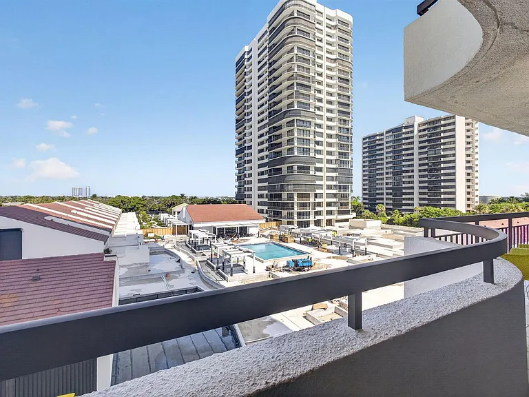 4000 N Ocean Dr #403 — Photo 42