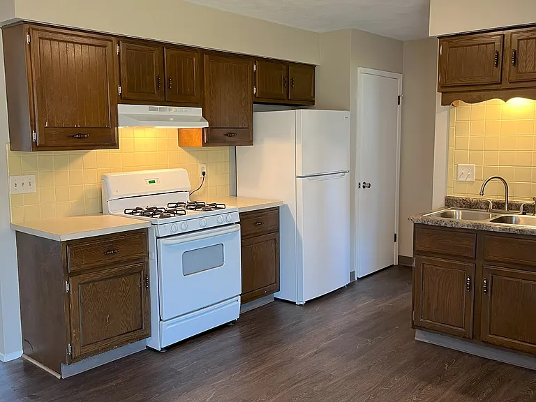 2638 N Clark St #2 — Photo 5