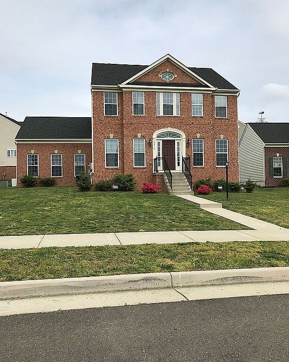 Sfh with two car garage 