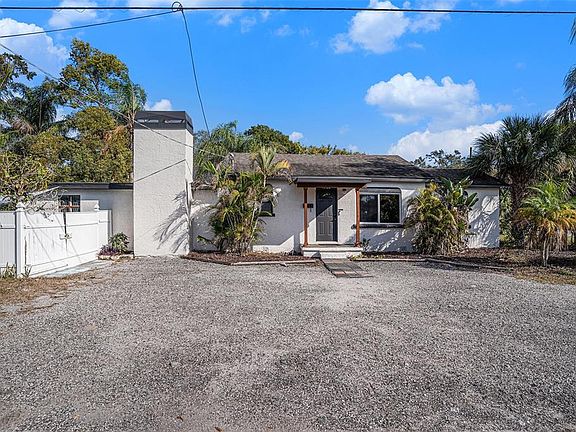 3rd image of 1702 E KNOLLWOOD STREET
