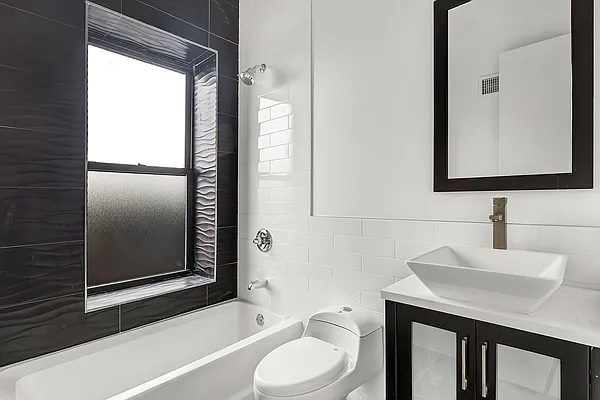 Rented by A Space Realty NY LLC | media 16