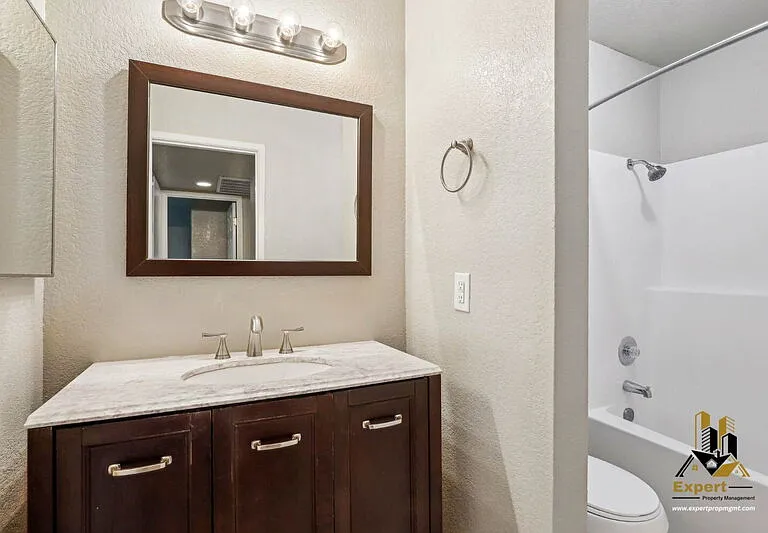 6412 Benning St #5 — Photo 9