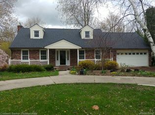 48307 Mallard Dr, Chesterfield, MI 48047