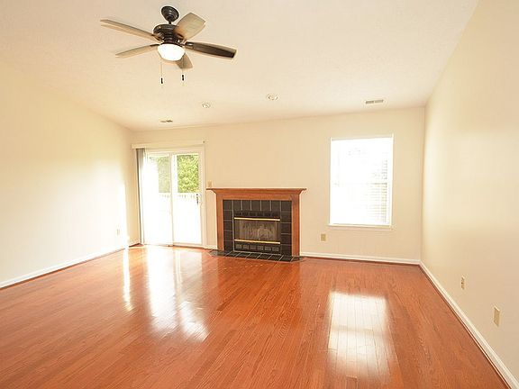 003_Great Room_10262015