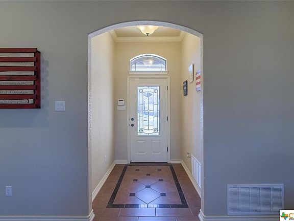 4th image of 2507 Legacy Ln