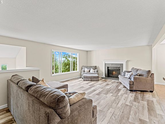 5th image of 17304 Parkers Dr