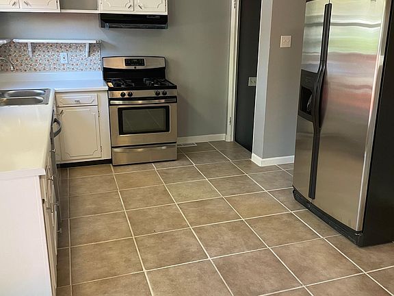 2nd image of 110 La Venta Dr