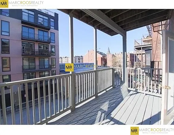3 bed, 9999 sqft, $5,950 — Photo 4