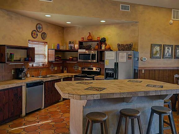 3rd image of 595 Tierra Linda Dr