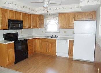 4th image of 5550 Orchid Dr NE