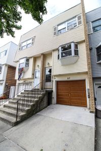 27 Mimosa Ln, Staten Island, NY, 10312