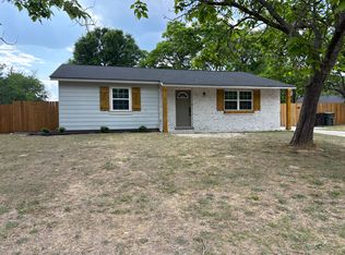 907 Walker Ct, Fayetteville, NC 28311