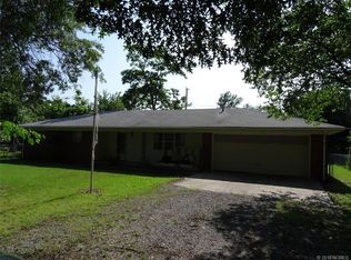 703 N Fountain St, Salina, OK 74365