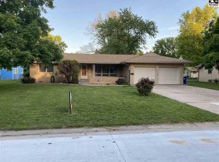 1208 Lyndon Rd, McPherson, KS 67460