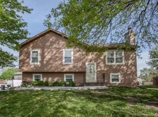 716 E Parma Way, Gardner, KS 66030