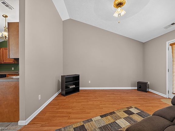 4th image of 208 Harbor Ridge Ln
