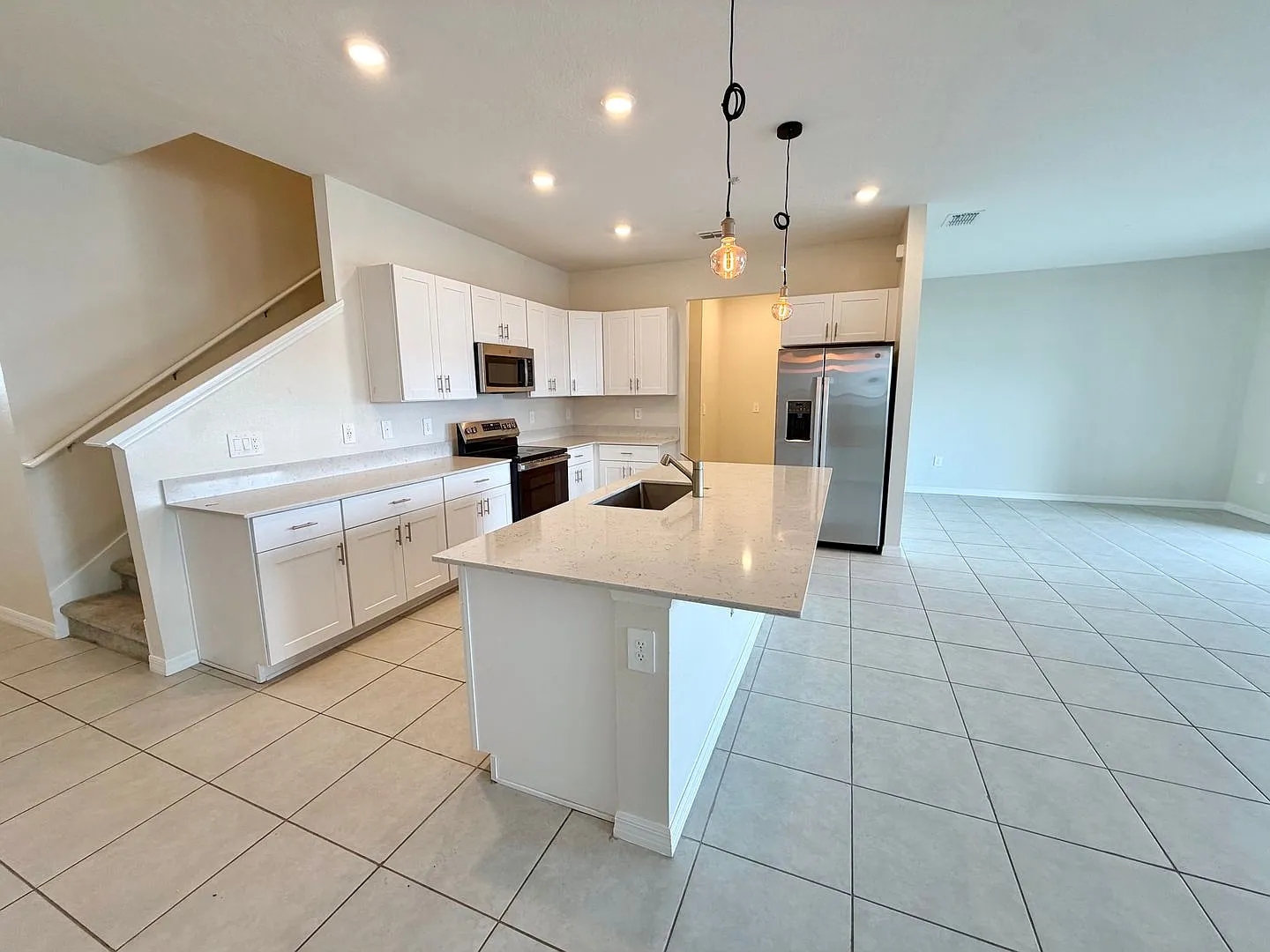 Spacious Townhome with Seaire Lagoon Access & Water View! — Photo 4