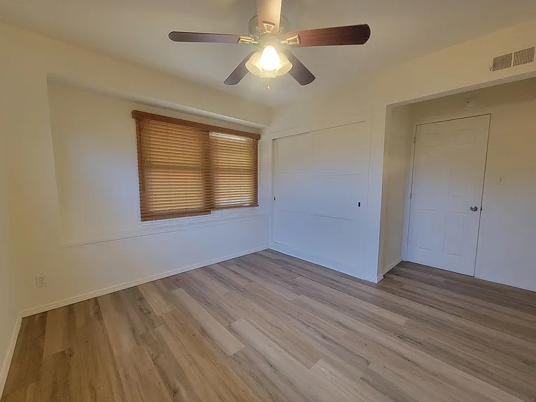 7118 Irondale Ave — Photo 18