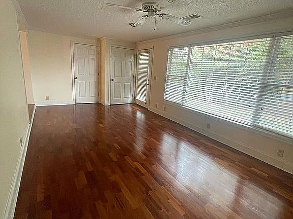 Bonus room/ sunroom