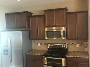 1254 Peacock Trl, Hinesville, GA 31313