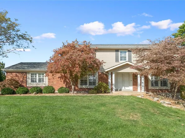 12637 Conway Club Ct, Saint Louis, MO 63141