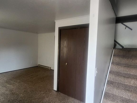 3rd image of 120 E Davis St