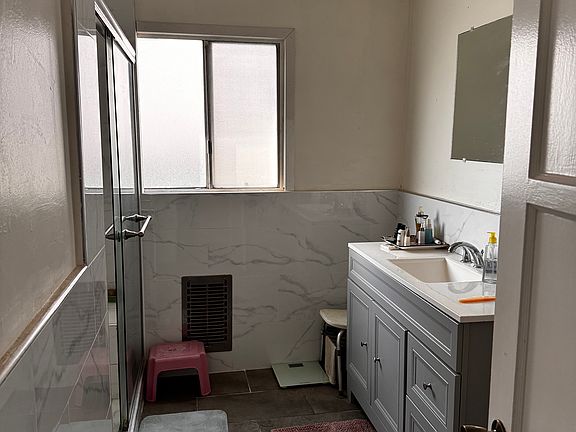 5th image of 5662 Myrtle Ave