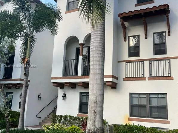 10630 NW 88th St APT 103, Doral, FL 33178