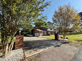100 Dewayne Ct, Gadsden, AL 35904