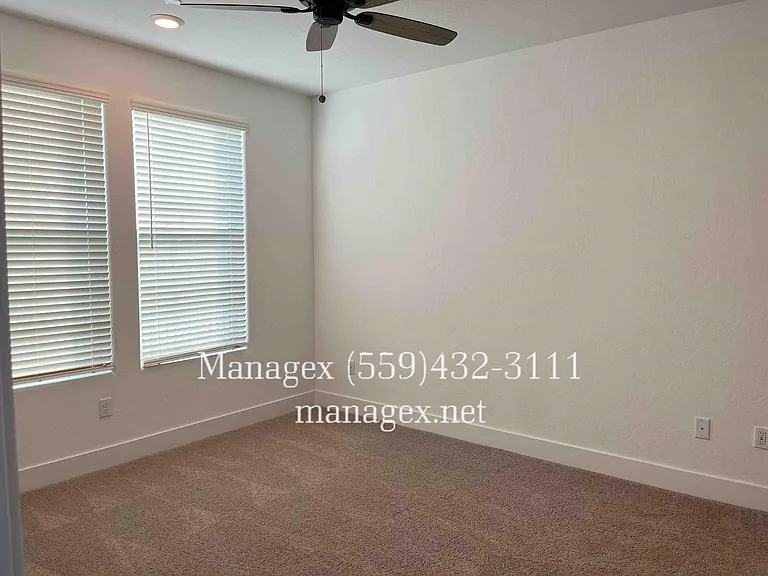 498 W Mahogany Ln — Photo 8